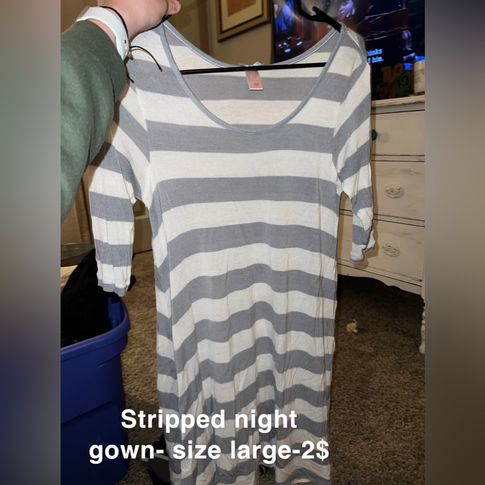 Woman’s Nights Gown/Dress